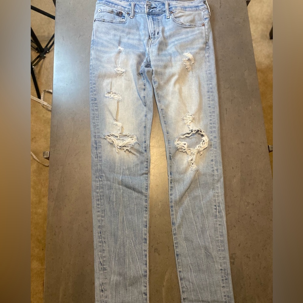 American Eagle Outfitters Distressed Light Blue Skinny Jeans